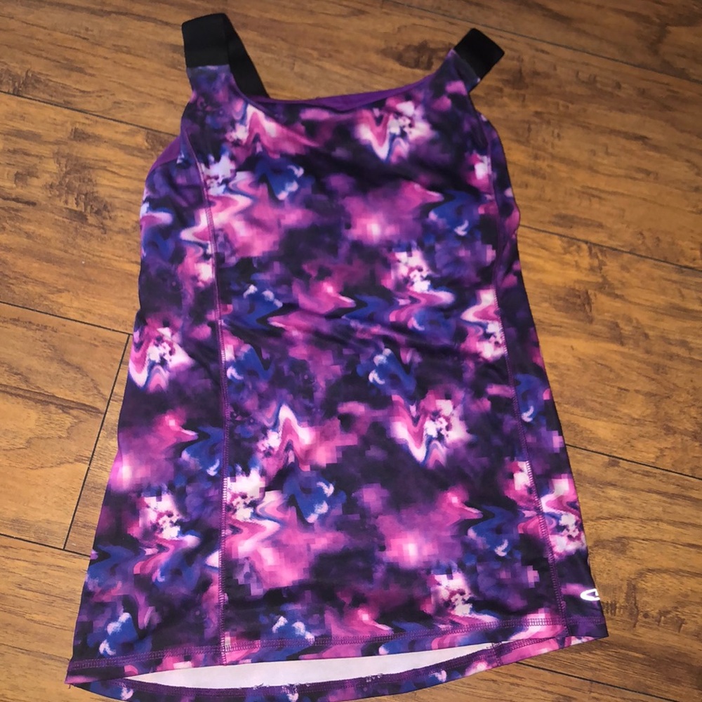 Cross over workout shirt